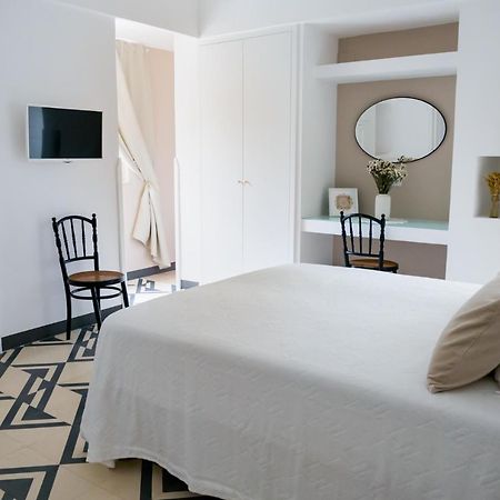 لوكوروتوندو Villa Aurelia Suites And Apartments المظهر الخارجي الصورة