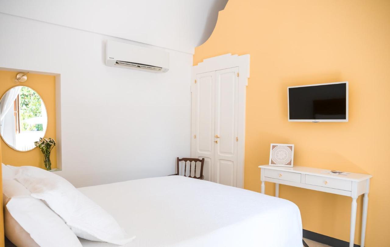لوكوروتوندو Villa Aurelia Suites And Apartments المظهر الخارجي الصورة