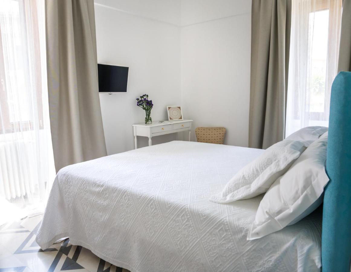 لوكوروتوندو Villa Aurelia Suites And Apartments المظهر الخارجي الصورة