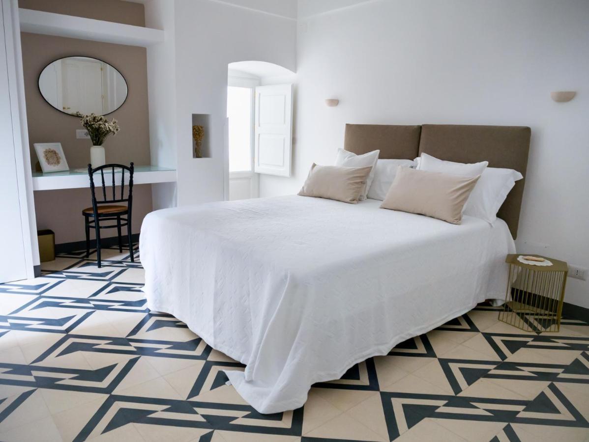 لوكوروتوندو Villa Aurelia Suites And Apartments المظهر الخارجي الصورة