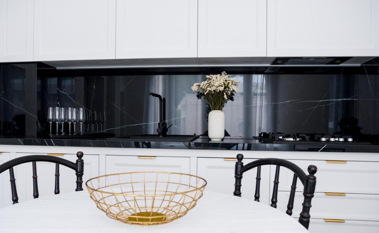 لوكوروتوندو Villa Aurelia Suites And Apartments المظهر الخارجي الصورة